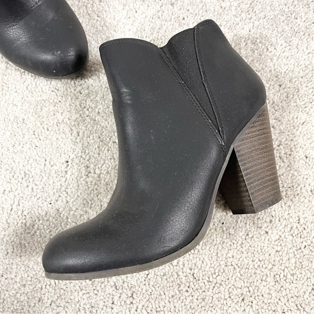 Fergalicious Womens Panther Punch Bootie Black Ankle Boots Size 7.5 M